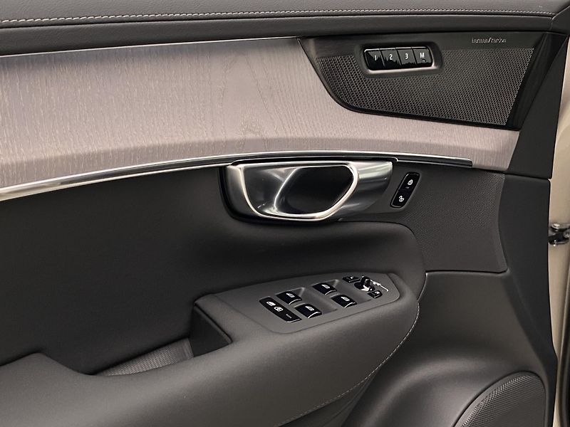 Volvo XC90 (2026) B5 AWD AUT DARK PLUS 7míst - fotka 29 z 67