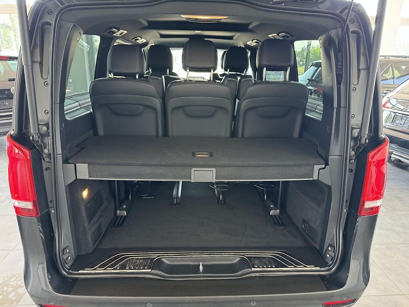 Mercedes-Benz Třídy V (2022) V300d 4M LREZERVACE - fotka 11 z 38