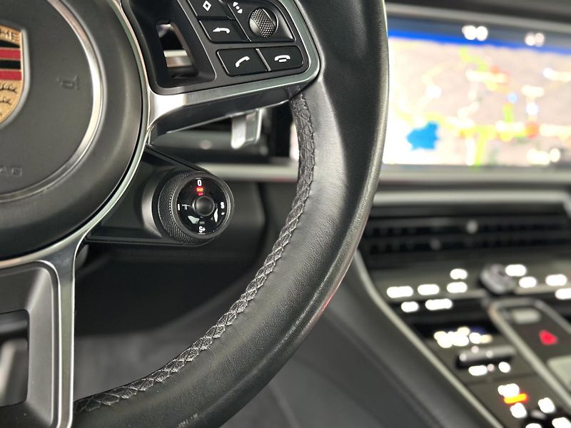 Porsche Panamera 4S 324kW*Chrono*Webasto*Panora - fotka 31 z 47