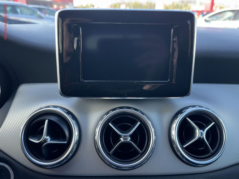 Mercedes-Benz GLA (2014) 2.2CDi 200 4Matic, ČR, AT - fotka 14 z 20