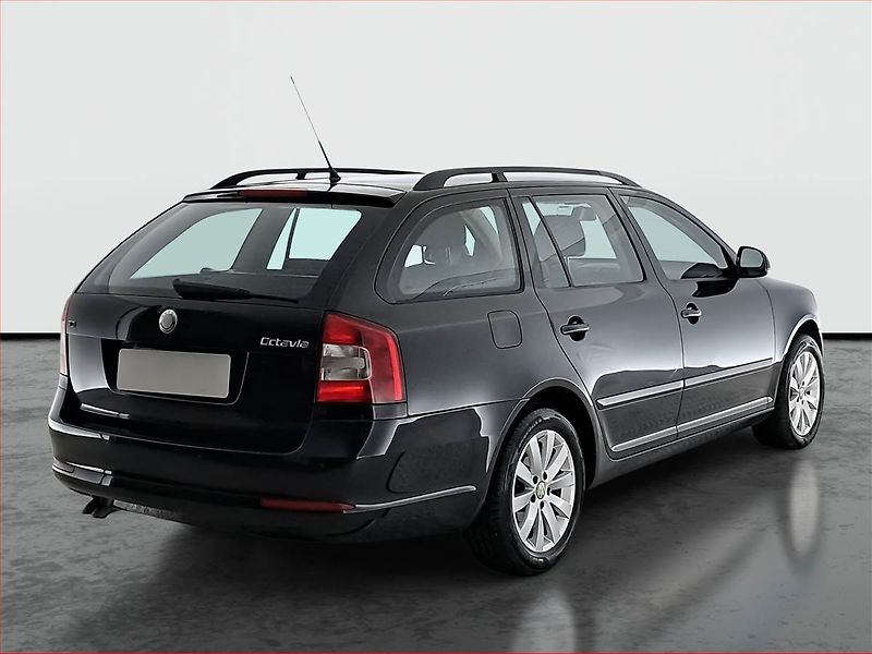 Škoda Octavia (2009) Ambiente 1.9 TDI DPF, Tempomat - fotka 5 z 18