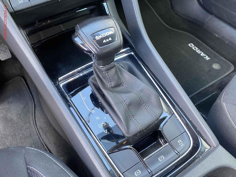 Škoda Karoq (2023) 2.0 TDi 4x4, Ambition, DSG, - fotka 16 z 20