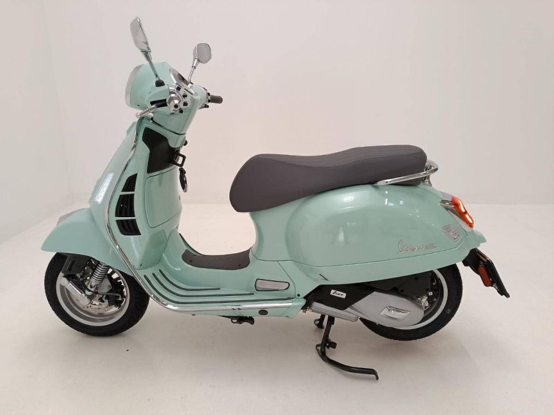 Vespa GTS 125 (2026) Verde Amabile E5+ - fotka 2 z 15