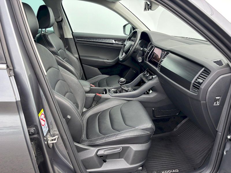 Škoda Kodiaq (2019) 2.0 TDI 140kW 4x4 DSG Nez.Top. - fotka 29 z 35