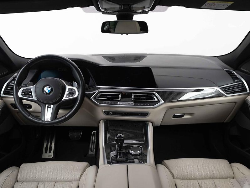 BMW X6 xDrive30d - fotka 12 z 24