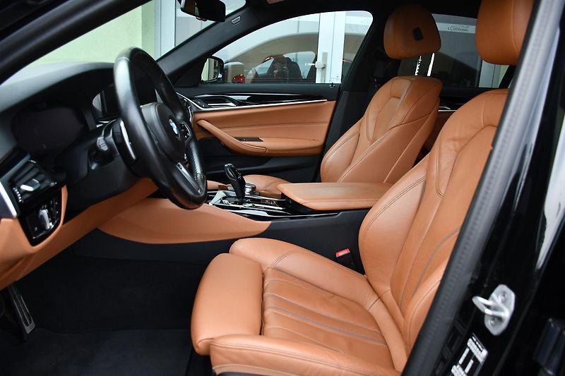 BMW Řada 5 530d xDrive M-SPORT K360 ČR 1M - fotka 9 z 40