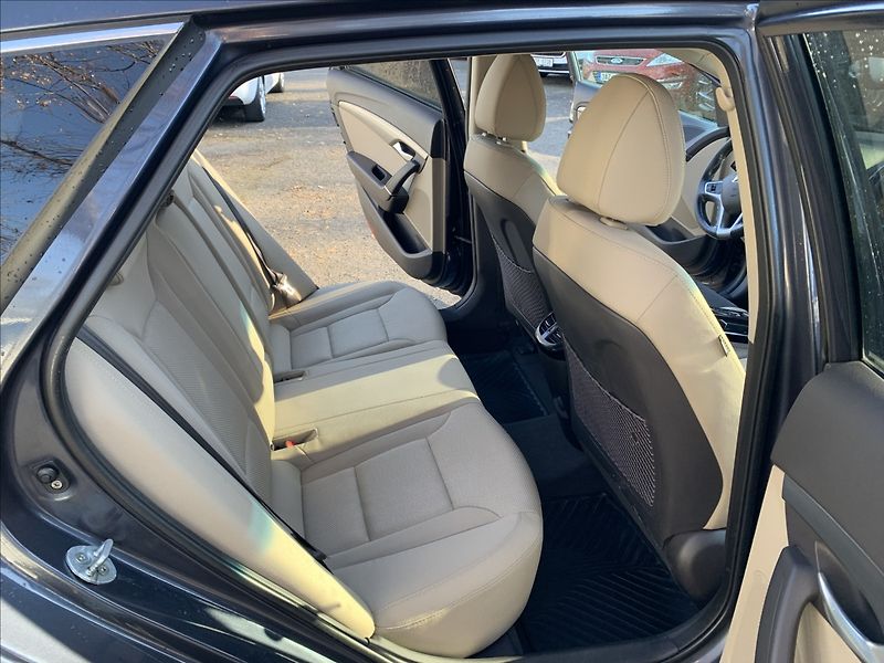 Hyundai i40 1,7 CRDI STYLE,AUTOMAT,ČR,SERV - fotka 17 z 20