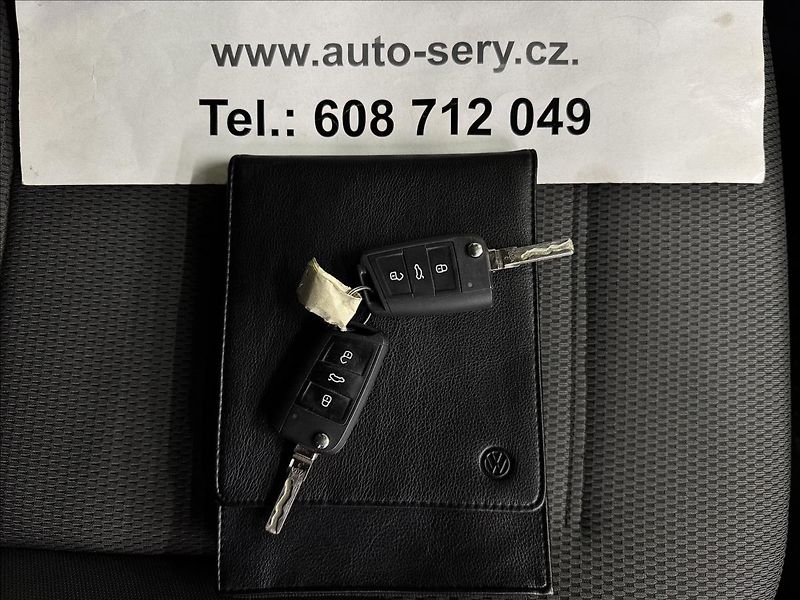 Volkswagen Golf 1.4TGI BMT ACC Comfortline - fotka 38 z 39