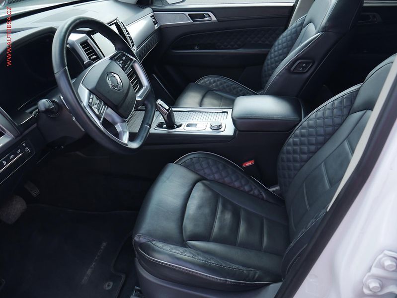 SsangYong Rexton (2023) 2.2 CRDi 4x4, 7míst, 1.maj - fotka 9 z 28