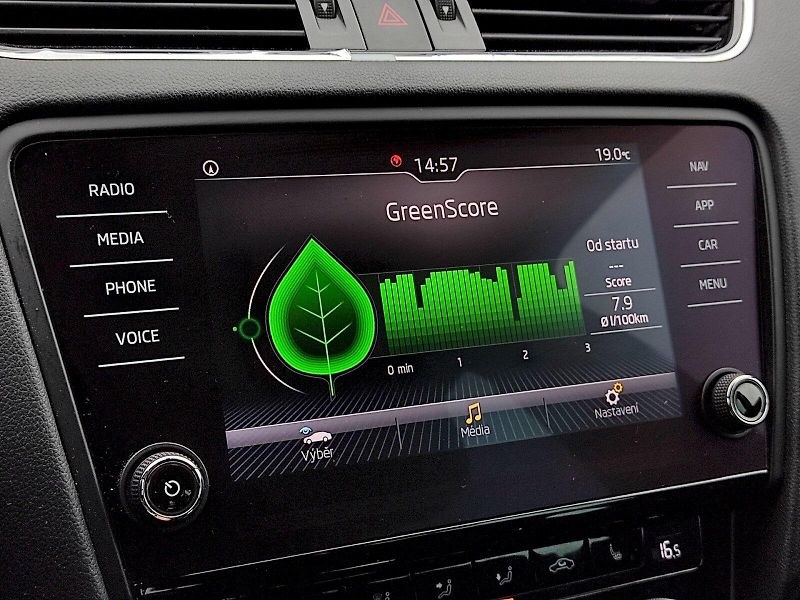 Škoda Octavia (2020) Combi Style Drive+ 2,0 Tdi 110 - fotka 15 z 36