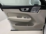 Volvo XC60 B5 AWD BRIGHT ULTRA AUT CZ - náhled 7