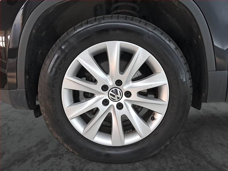 Volkswagen Tiguan (2009) 2.0 TDI, 4X4, ČR,1.maj - fotka 14 z 17