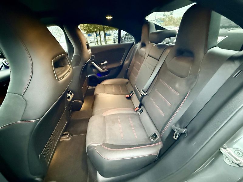Mercedes-Benz CLA (2020) 45 4MATIC+ kupé - fotka 13 z 46