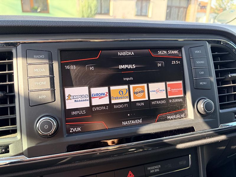 Seat Ateca 1.4TSI 110KW TAŽNÉ 360 KAMERY - fotka 29 z 53