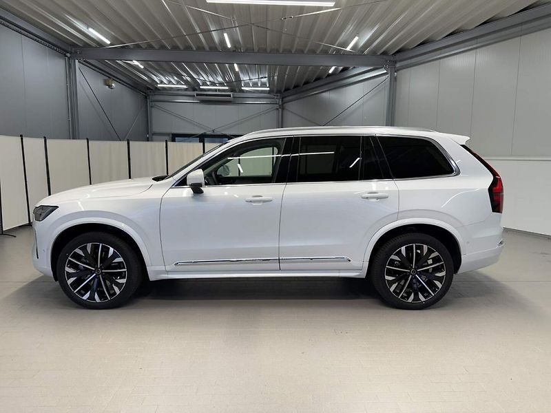 Volvo XC90 (2026) B5 2.0L 250+14k AT8 AWD PLUS B - fotka 2 z 6