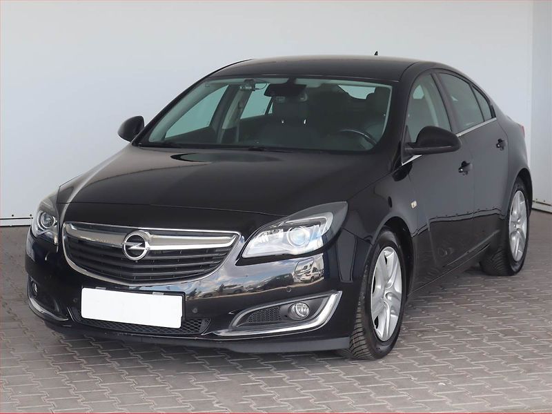 Opel Insignia (2017) 1.6 CDTI, Navi, Xenony - fotka 2 z 25