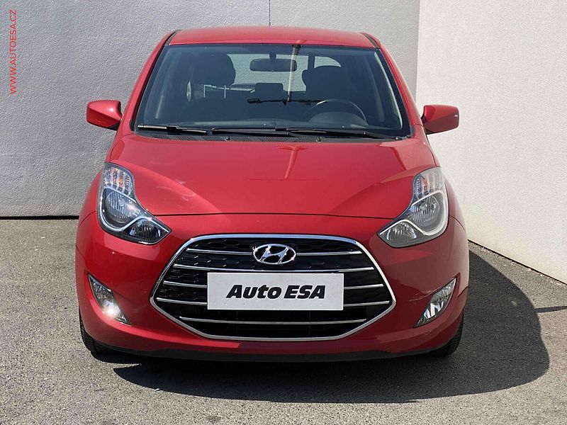 Hyundai ix20 (2019) 1.6CVVT, ČR, AC - fotka 2 z 15