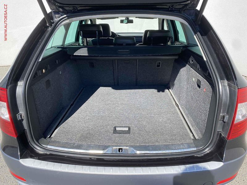 Škoda Superb (2014) 3.6FSi 4x4, Outdoor, DSG - fotka 7 z 17