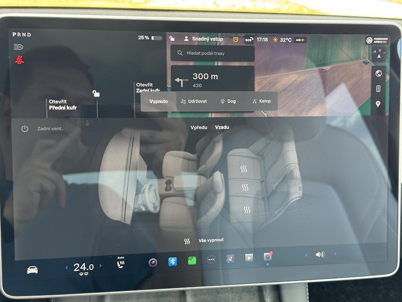 Tesla Model Y LR AWD Tažné EAP Boost Bílý in - fotka 16 z 27