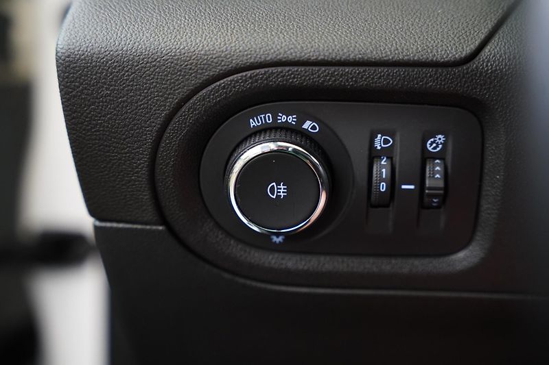 Opel Grandland X - fotka 13 z 25