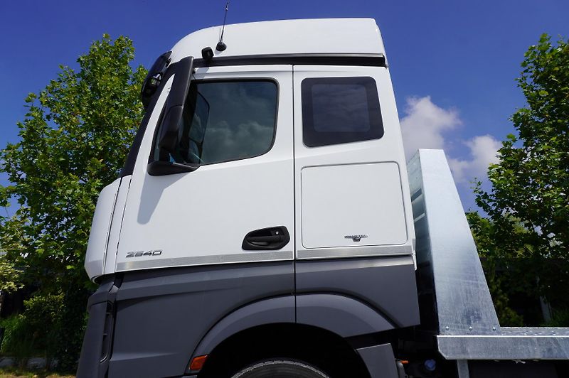 Mercedes-Benz Actros (2018) 2540 6×2 / 50 tho. km!/5 seats - fotka 17 z 24