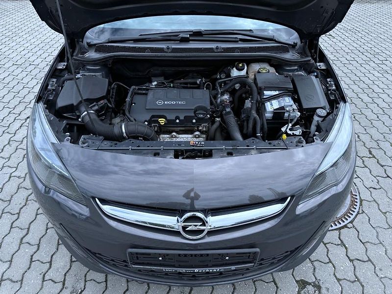 Opel Astra 1.4T 103 kW SPORTS TOURER - fotka 13 z 18