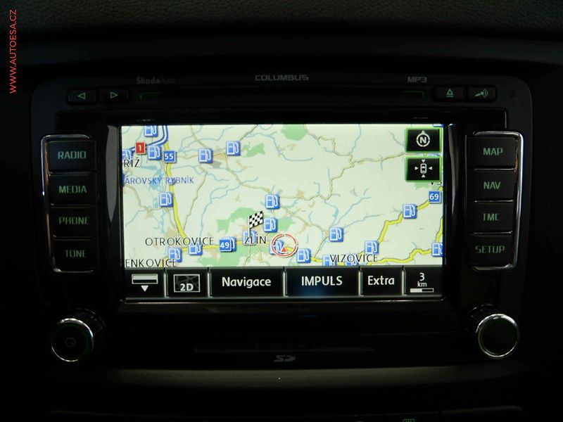 Škoda Yeti (2012) 2.0 TDI 4x4, ČR, DSG, panor. - fotka 17 z 23
