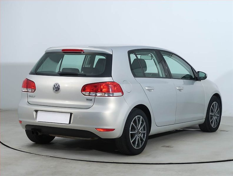 Volkswagen Golf (2009) 2.0 TDI, Tempomat - fotka 5 z 17
