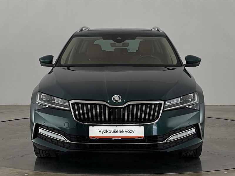 Škoda Superb L&K DSG - fotka 4 z 30