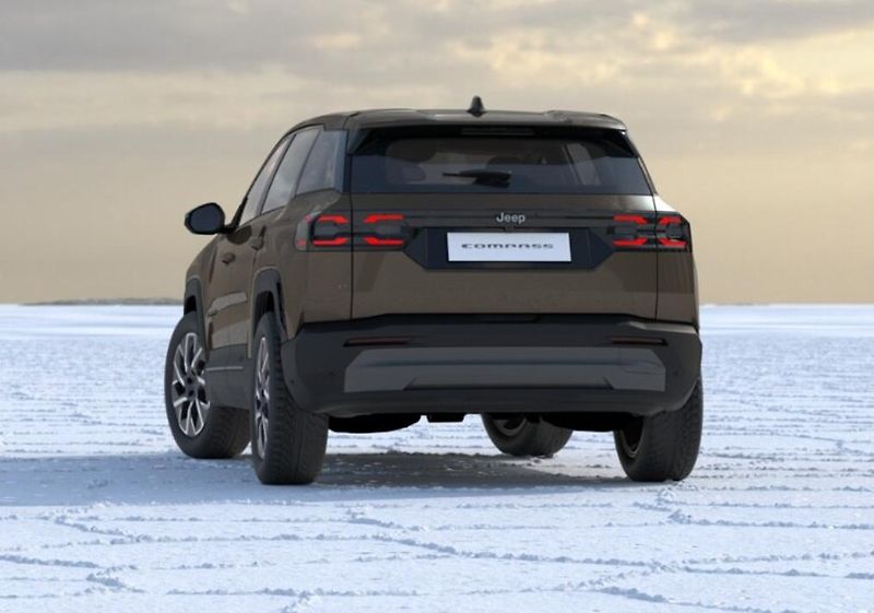 Jeep Compass (2026) Altitude e-Hybrid Plug-in 225k - fotka 2 z 4