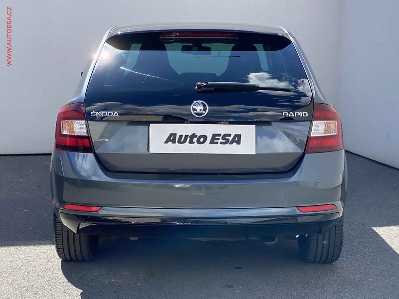 Škoda Rapid (2015) 1.2 TSi, Monte Carlo, xenon - fotka 5 z 17