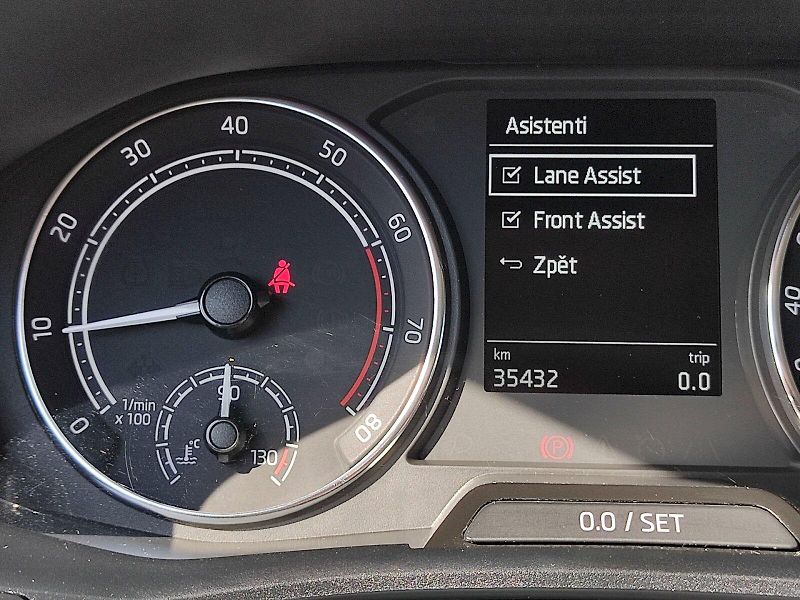 Škoda Fabia (2023) Ambition 1,0 Tsi 81 Kw - fotka 8 z 33