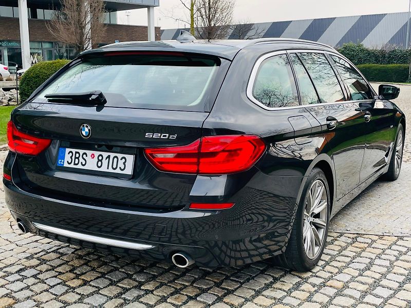 BMW Řada 5 520D AUT KAMERA SERVISKA - fotka 13 z 58