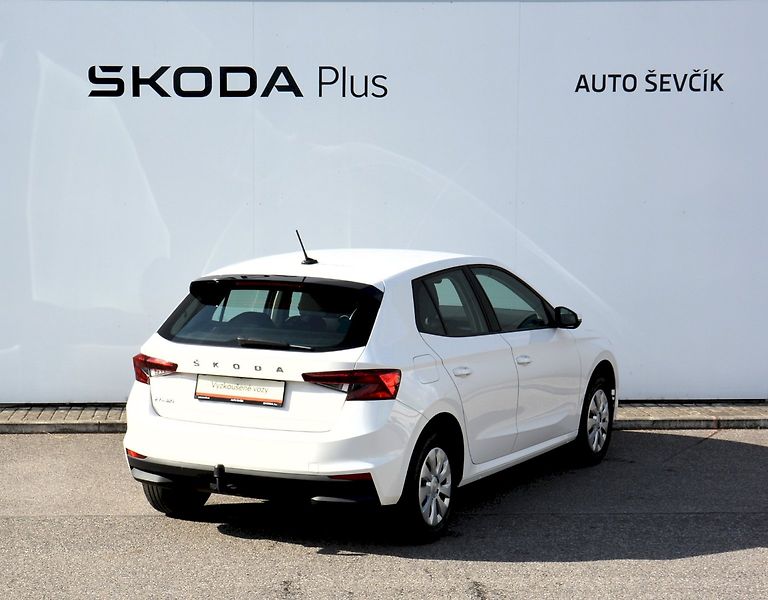 Škoda Fabia (2023) 1.0 TSI 70 KW Ambition PLUS - fotka 2 z 24