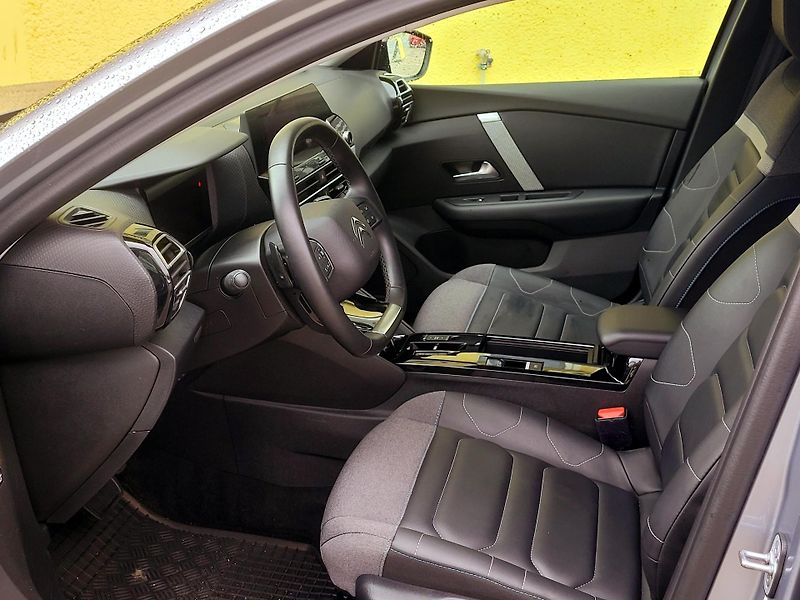 Citroën C4 X 96kW AT8 *SERV.KNÍŽKA*      - fotka 27 z 55