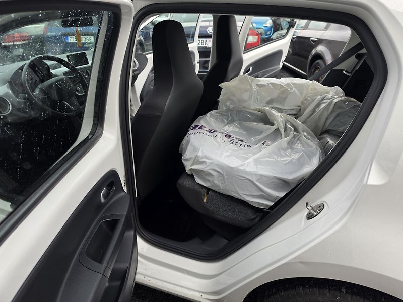 Seat Mii 1.0 i ITECH  - fotka 7 z 12