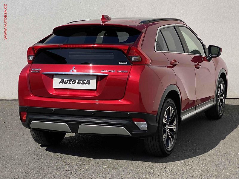 Mitsubishi Eclipse Cross (2018) 1.5 T-MIVEC 4x4, TOP, AT, LED - fotka 4 z 21