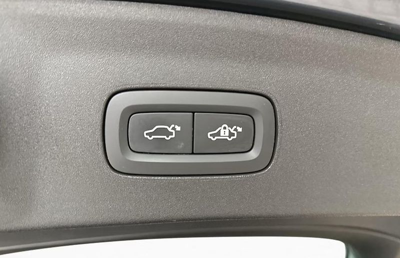 Polestar 2 LR AWD 360 Kamera BLIS - fotka 17 z 17