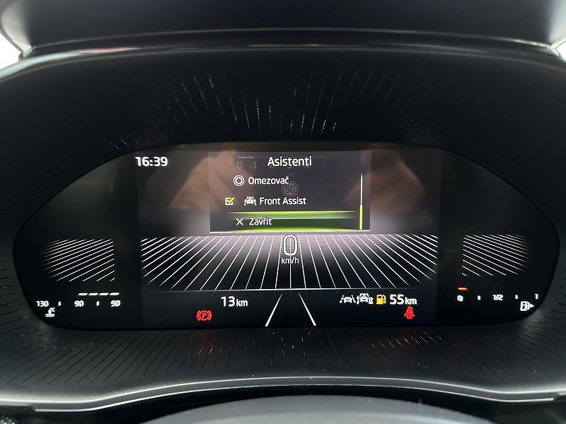 Škoda Fabia 1.0TSi 95PS Selection LED V.Co - fotka 16 z 33