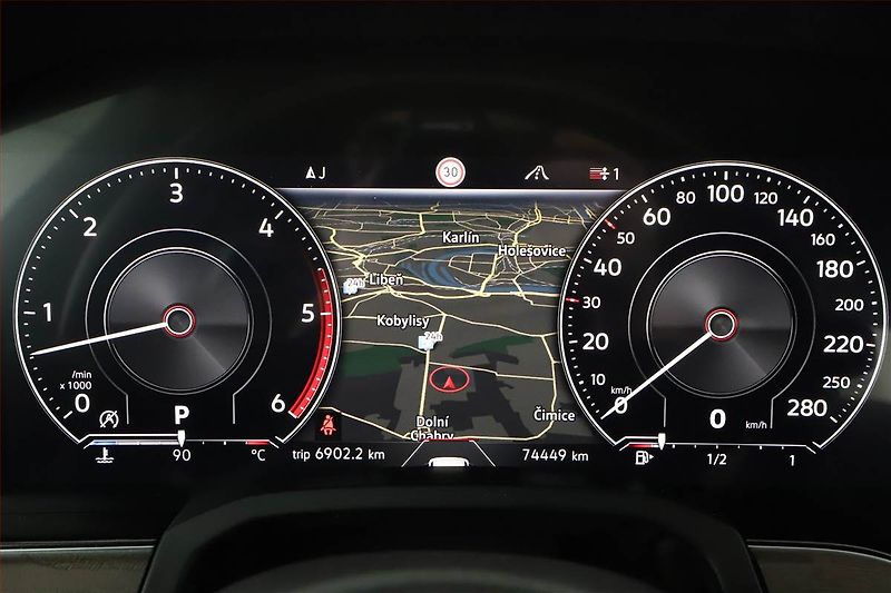 Volkswagen Touareg (2020) 3.0 TDI - fotka 8 z 21