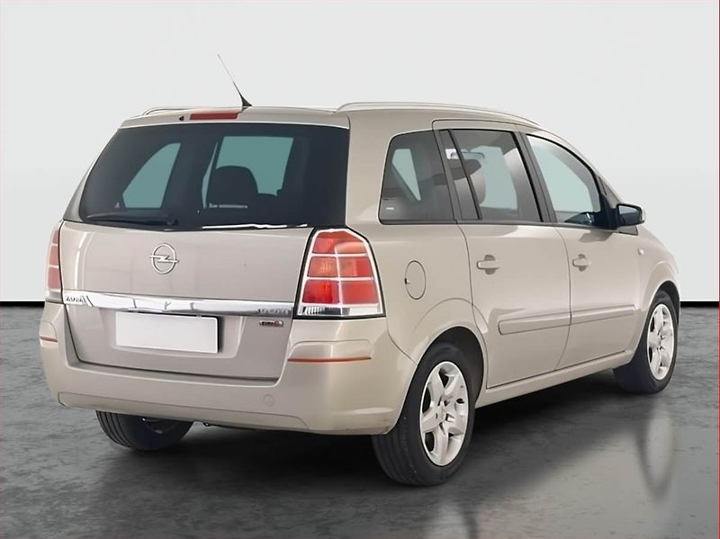 Opel Zafira (2007) 1.9 CDTI, po STK, slušný stav - fotka 5 z 20