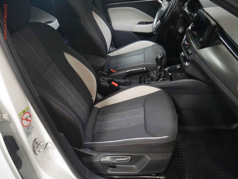 Škoda Scala (2019) 1.0TSi, 2.maj,ČR, Style, LED - fotka 12 z 22