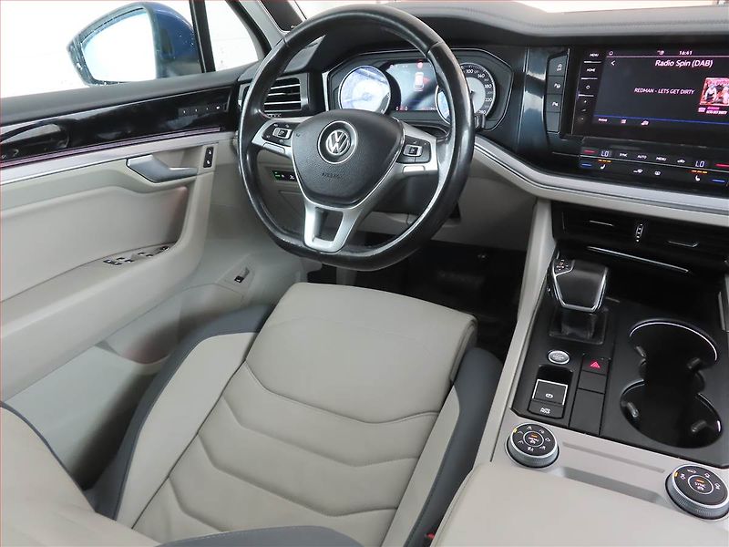 Volkswagen Touareg (2018) 3.0 TDI - fotka 7 z 22