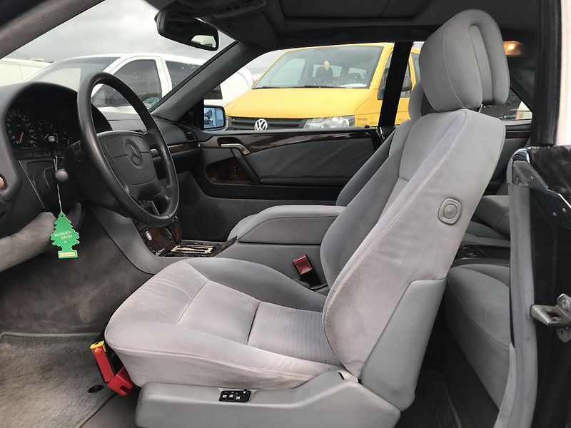 Mercedes-Benz Třídy S S 600  W12  290 KW,AUT.KUPÉ... - fotka 10 z 17