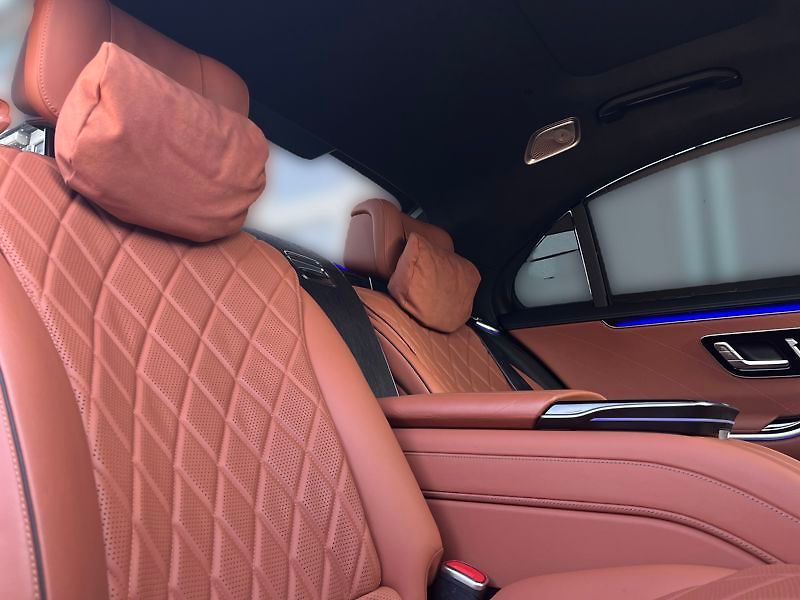 Mercedes-Benz Třídy S 400d 4MATIC L AMG Line Chauffe - fotka 18 z 18