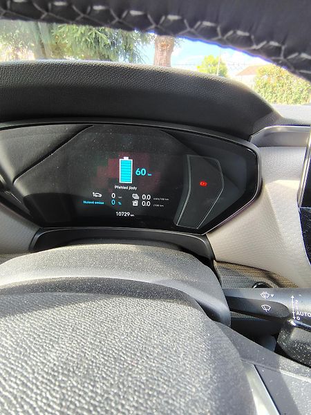 Citroën C5 X (2023) - fotka 10 z 30