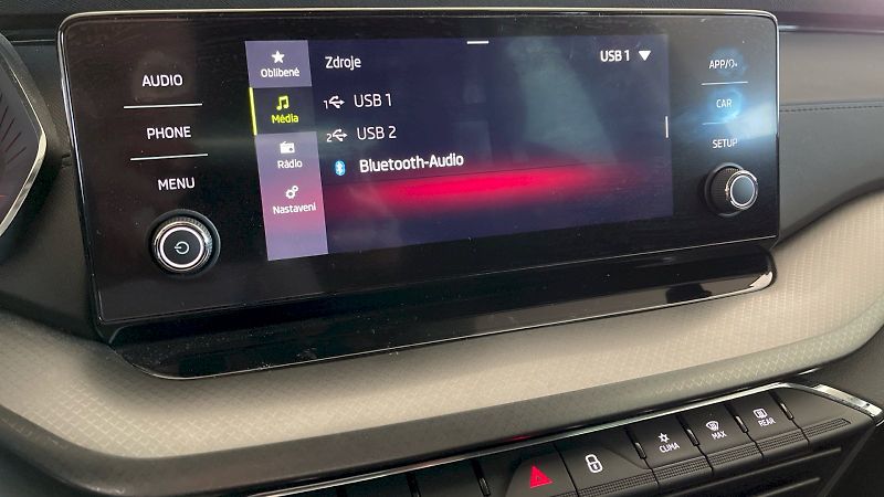 Škoda Octavia (2023) Ambition 1.5TSI 110kW  e-TEC D - fotka 29 z 32