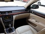 Škoda Superb (2010) 2.0 TDI, Navi, Xenony - náhled 8