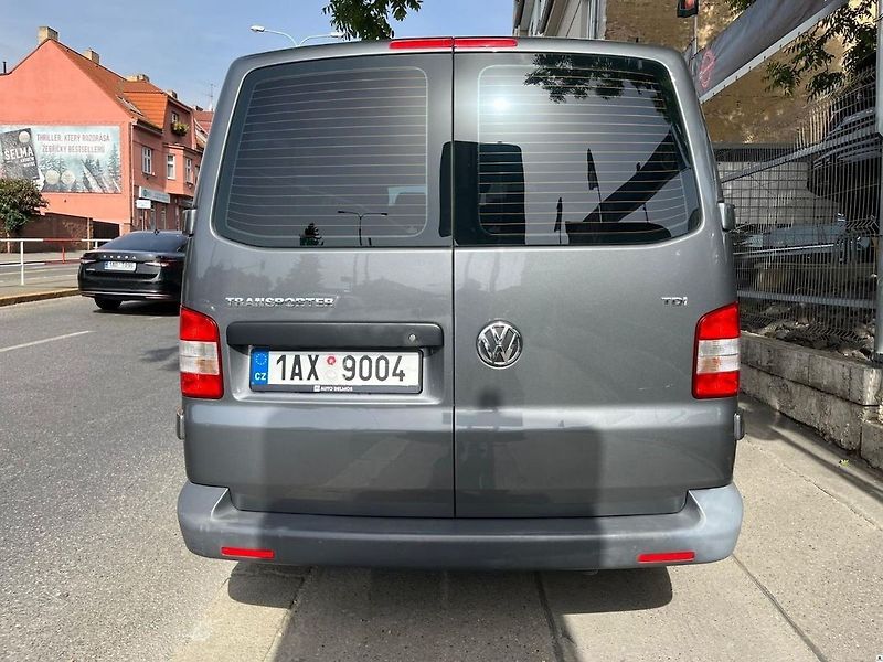 Volkswagen Transporter 2.0TDI/103kW2010/CZ/8MÍST/1.MA - fotka 4 z 59