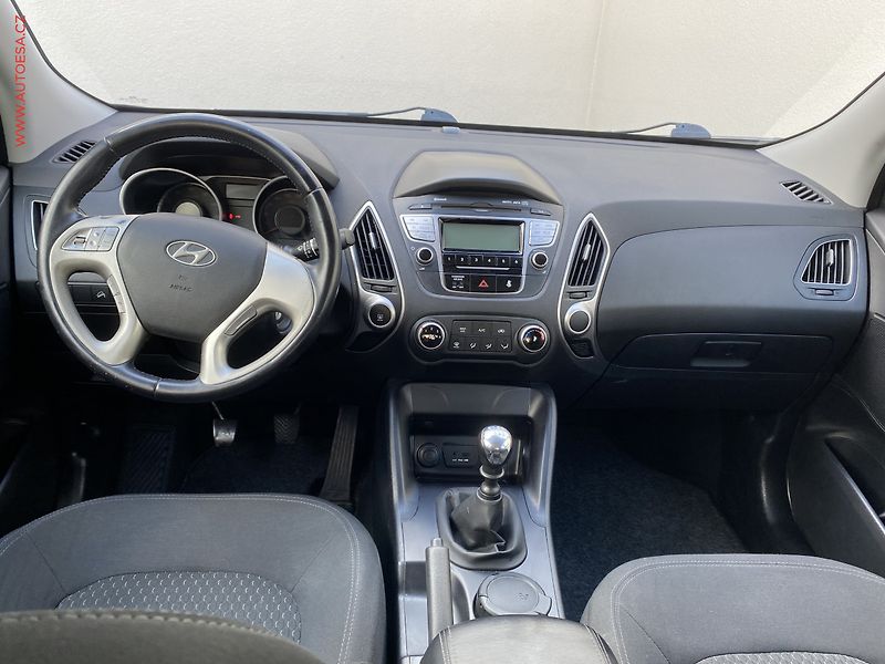 Hyundai ix35 (2013) 1.6 GDi, AC, TZ - fotka 8 z 16